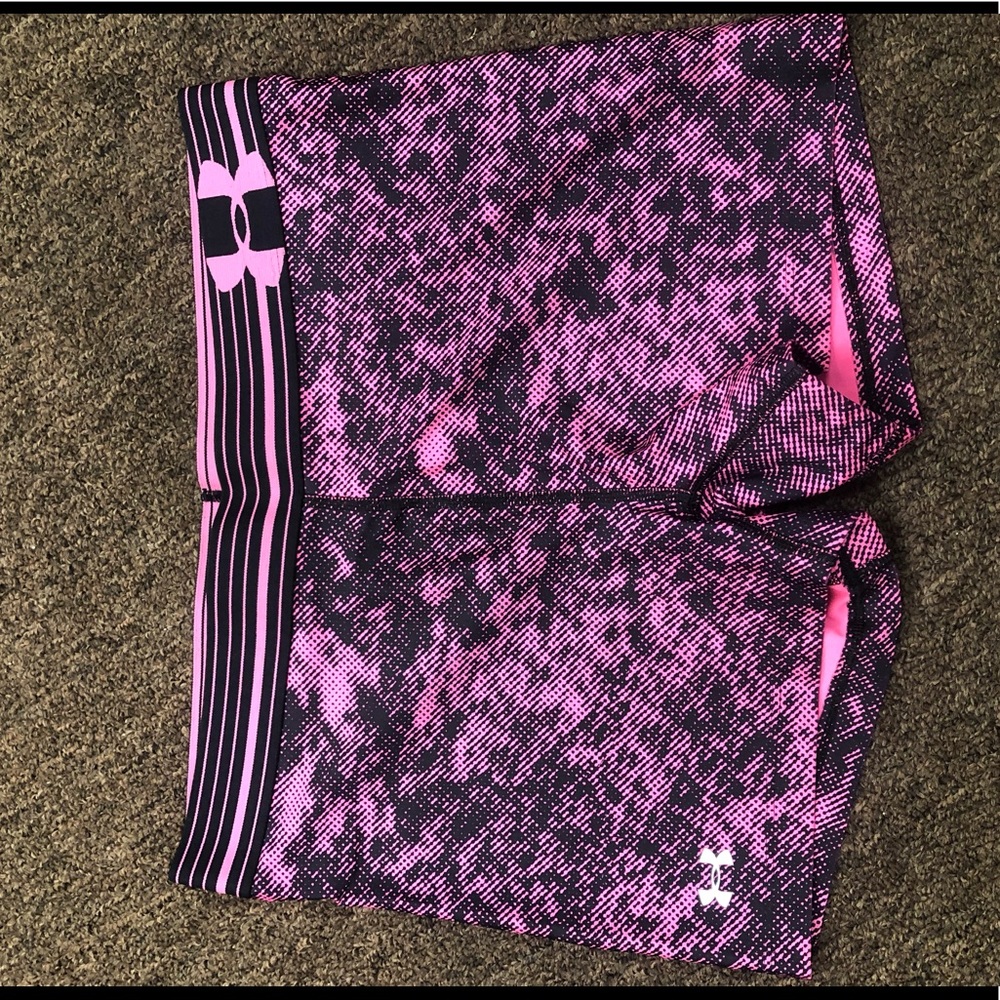 Under Armour Compression Athletic Shorts, Size Medium.